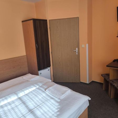 Pension Euro Mikulov Bagian luar foto