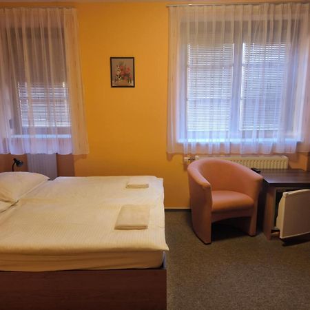 Pension Euro Mikulov Bagian luar foto