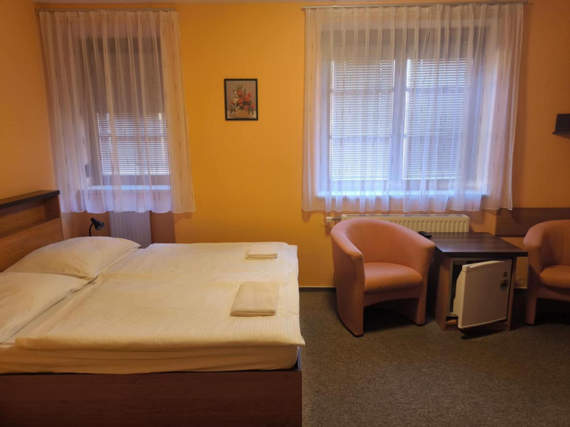Pension Euro Mikulov Bagian luar foto