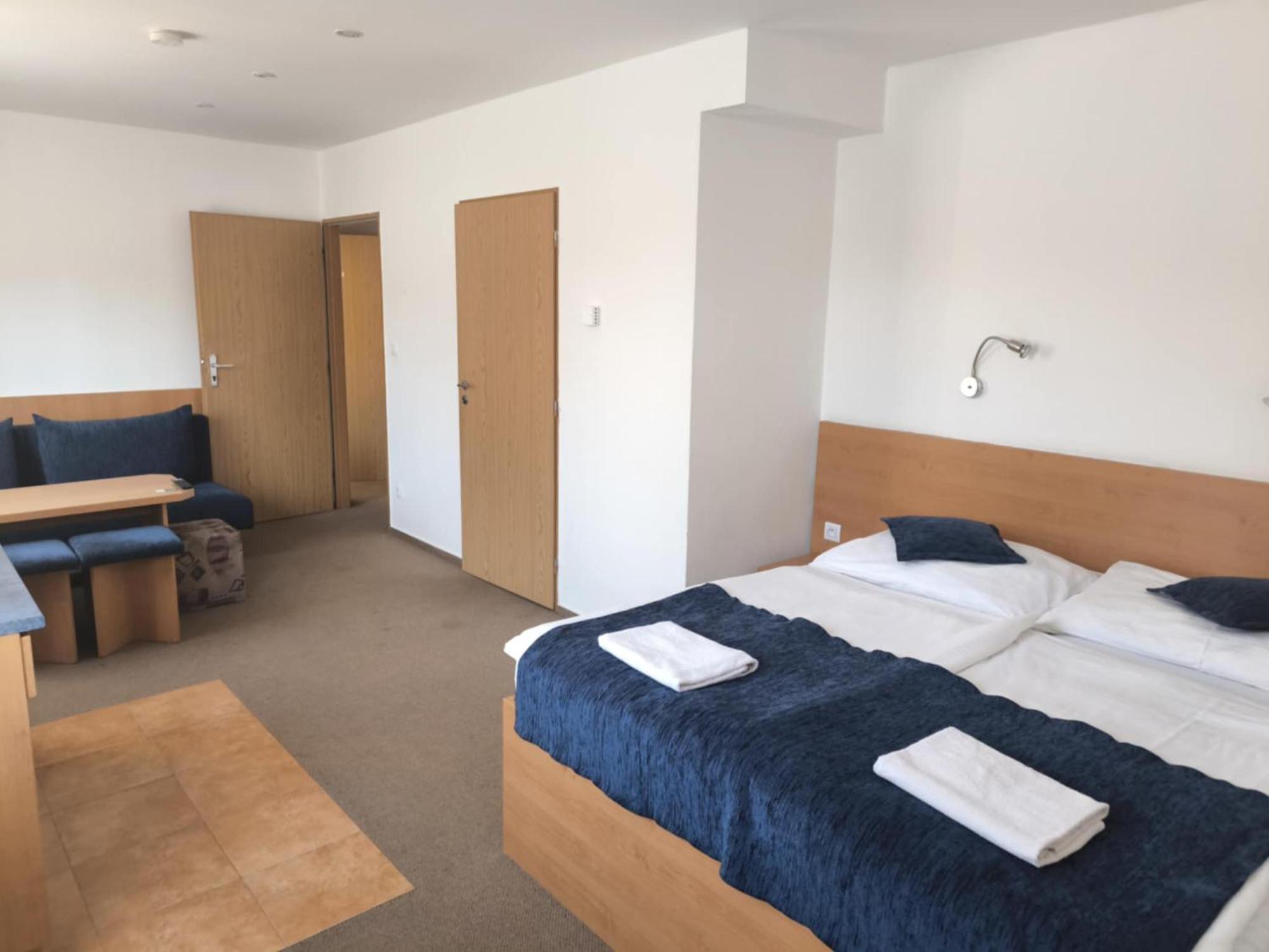 Pension Euro Mikulov Bagian luar foto