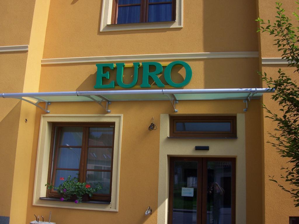 Pension Euro Mikulov Bagian luar foto