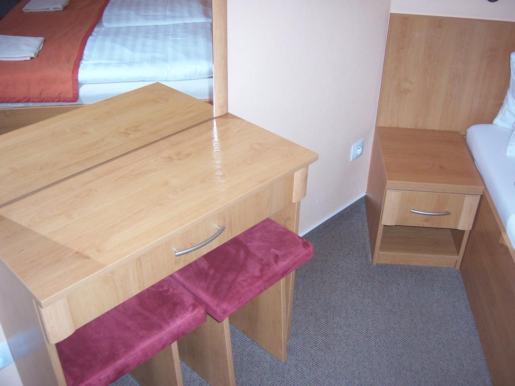 Pension Euro Mikulov Bagian luar foto