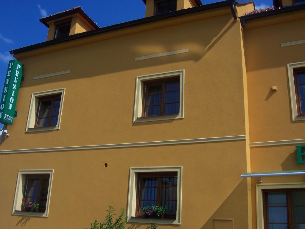 Pension Euro Mikulov Bagian luar foto