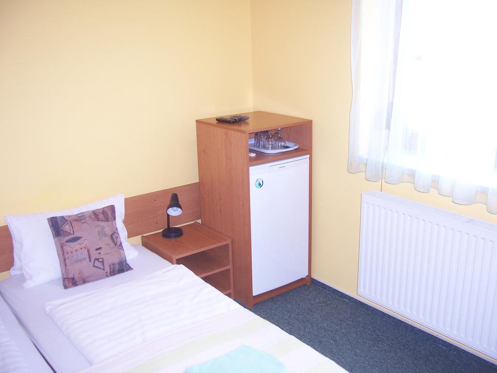 Pension Euro Mikulov Bagian luar foto
