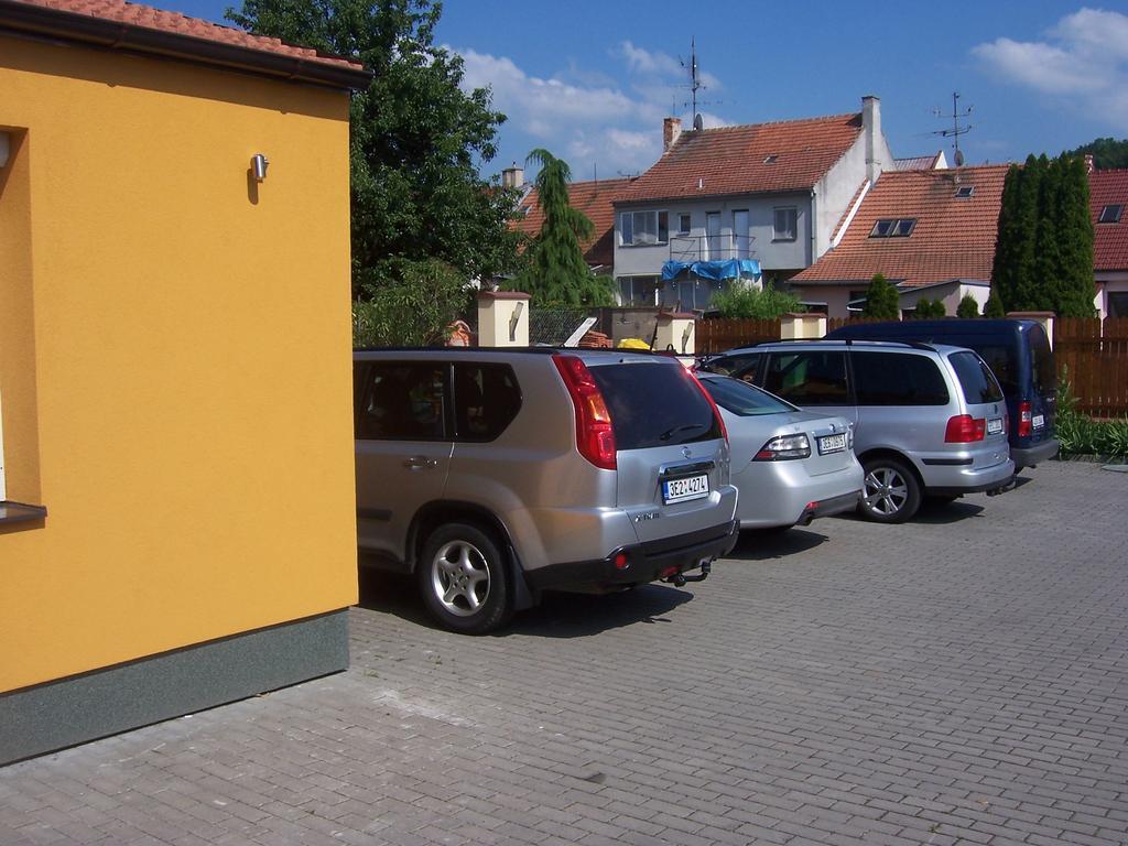 Pension Euro Mikulov Bagian luar foto