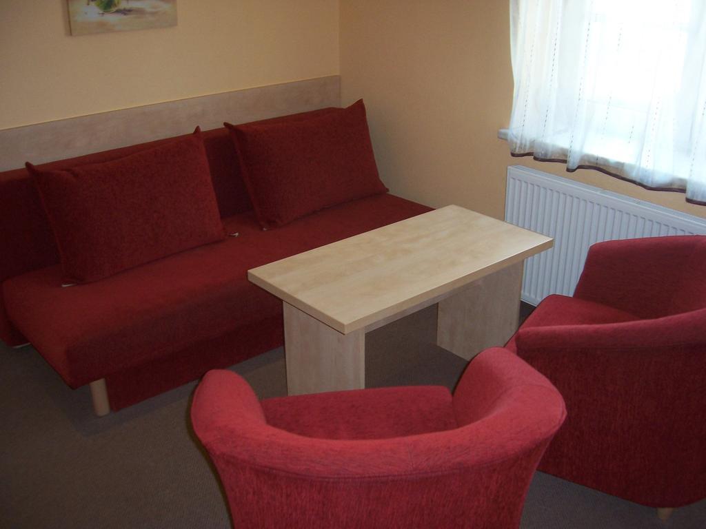 Pension Euro Mikulov Bagian luar foto